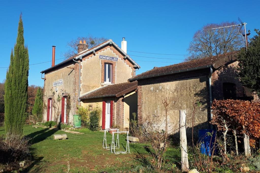 Charmante Ancienne Gare Halte Relais Bonsmoulins Ngoại thất bức ảnh